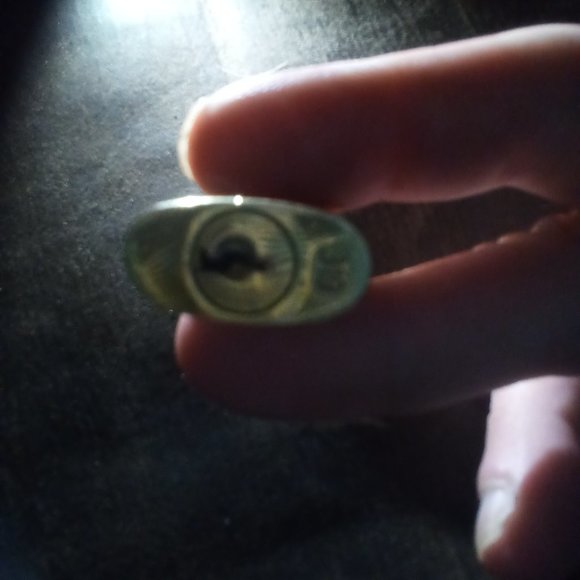 AUTHENTIC!!! LV lock and key - Picture 6 of 6